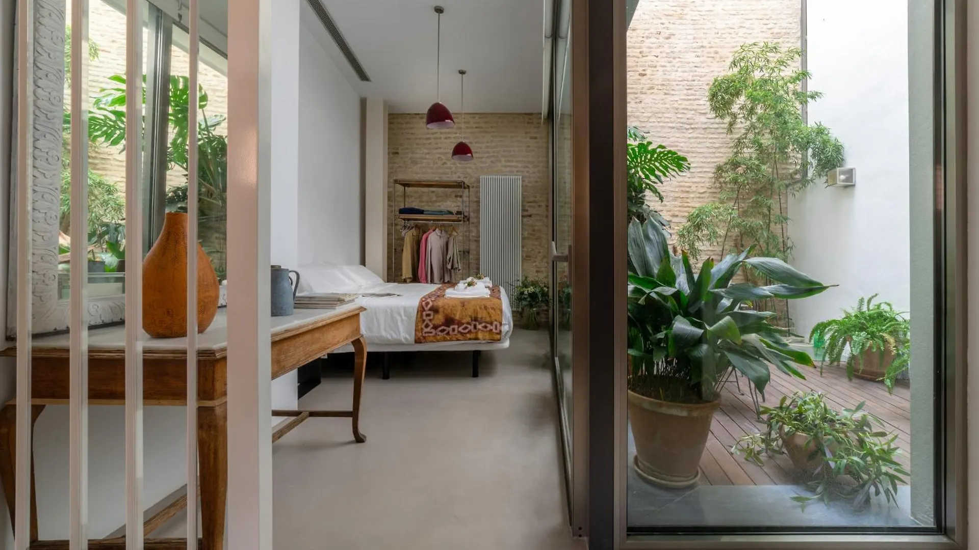 شقة Casa Boutique San Bernardo, Con Jacuzzi Y Parking. إشبيلية