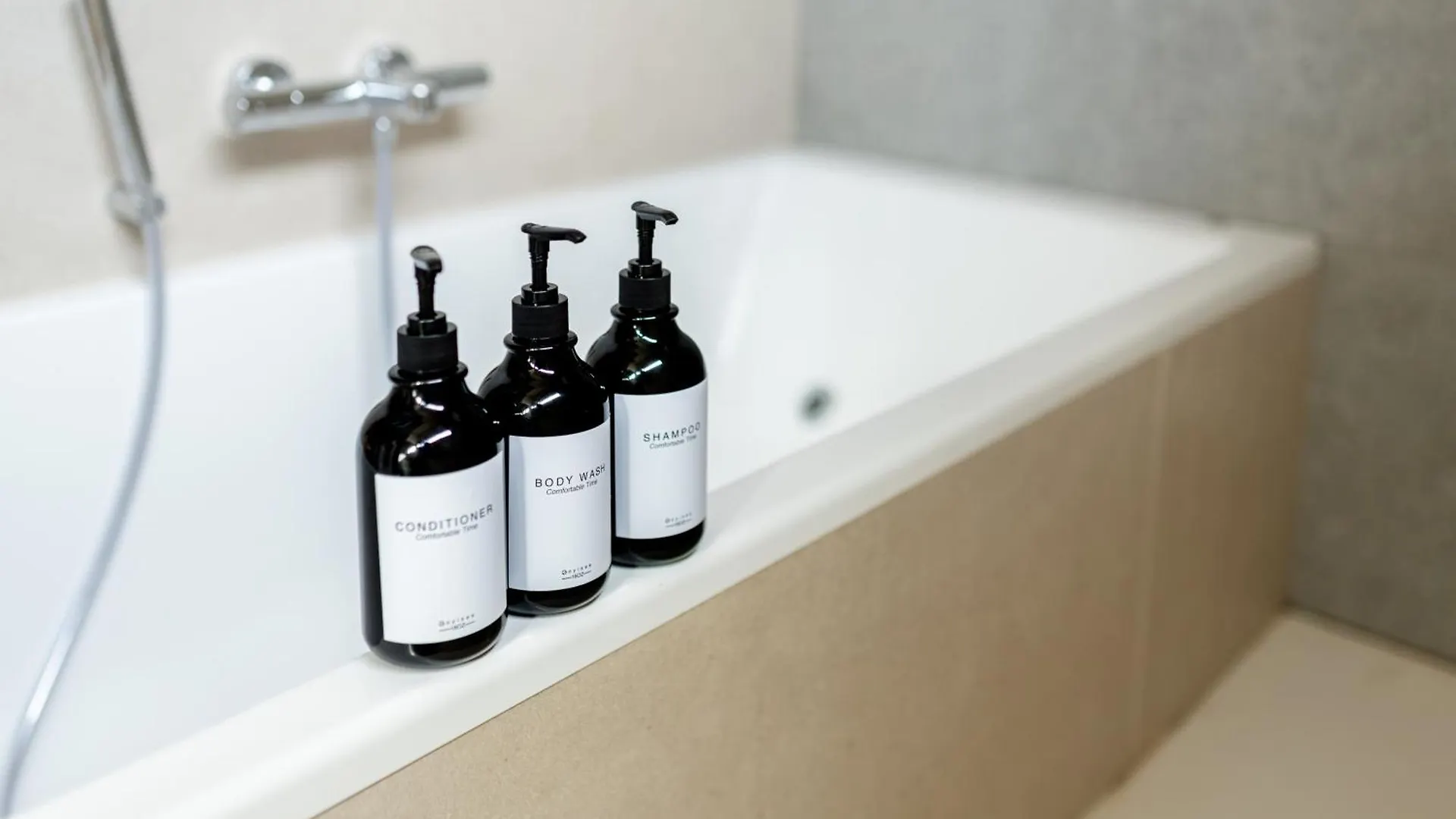شقة Casa Boutique San Bernardo, Con Jacuzzi Y Parking. إشبيلية