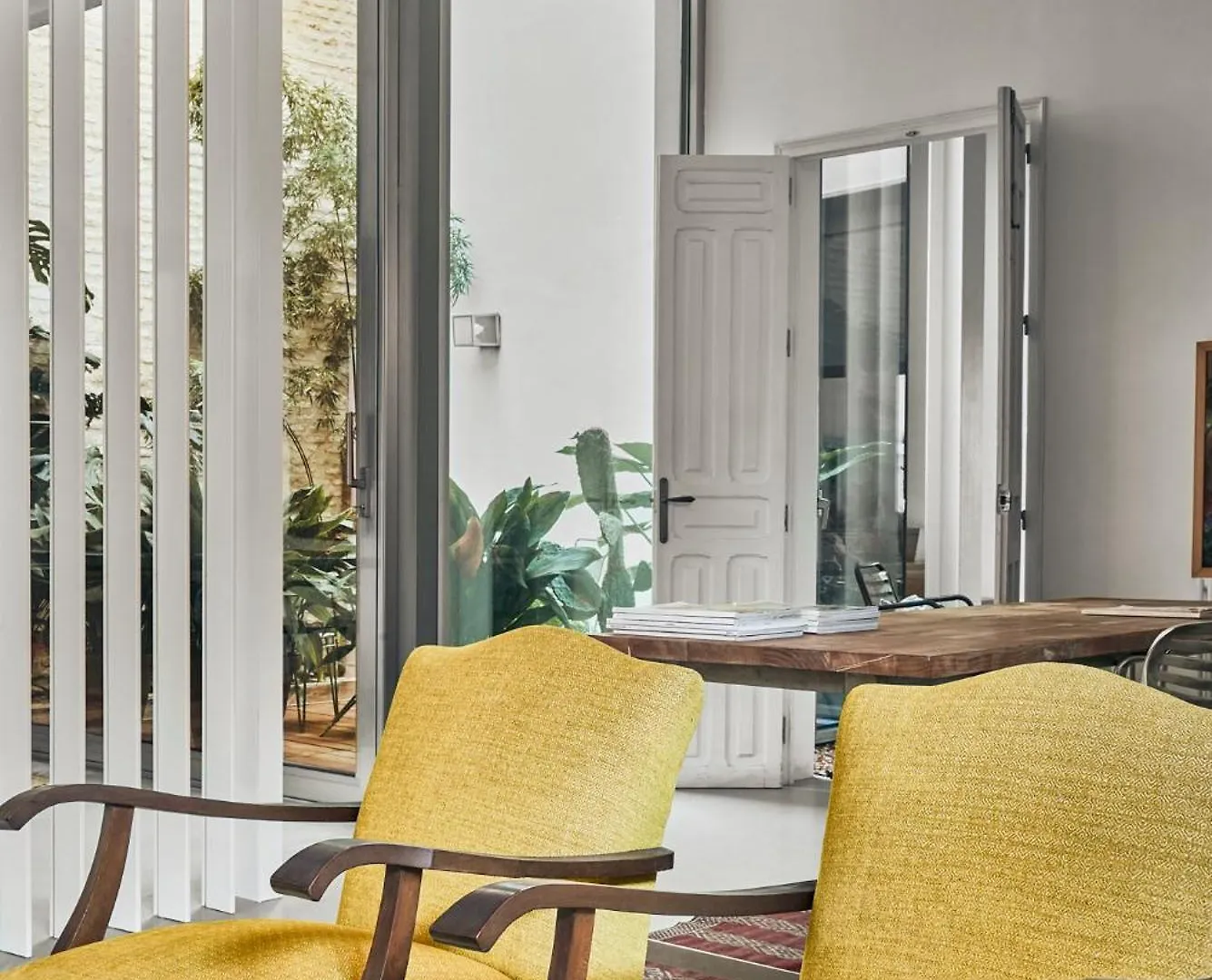 شقة Casa Boutique San Bernardo, Con Jacuzzi Y Parking. إشبيلية