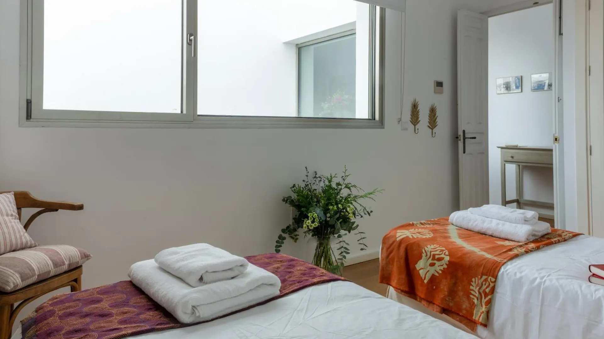 شقة Casa Boutique San Bernardo, Con Jacuzzi Y Parking. إشبيلية 0*,  إسبانيا