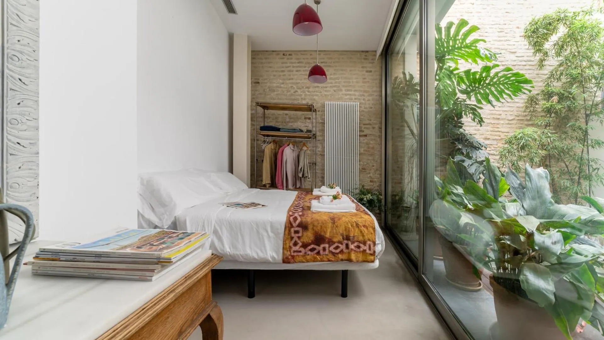 شقة Casa Boutique San Bernardo, Con Jacuzzi Y Parking. إشبيلية