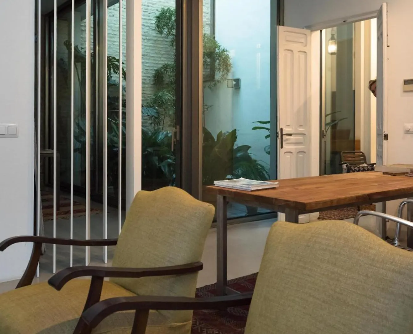 شقة Casa Boutique San Bernardo, Con Jacuzzi Y Parking. إشبيلية 0*,  إسبانيا